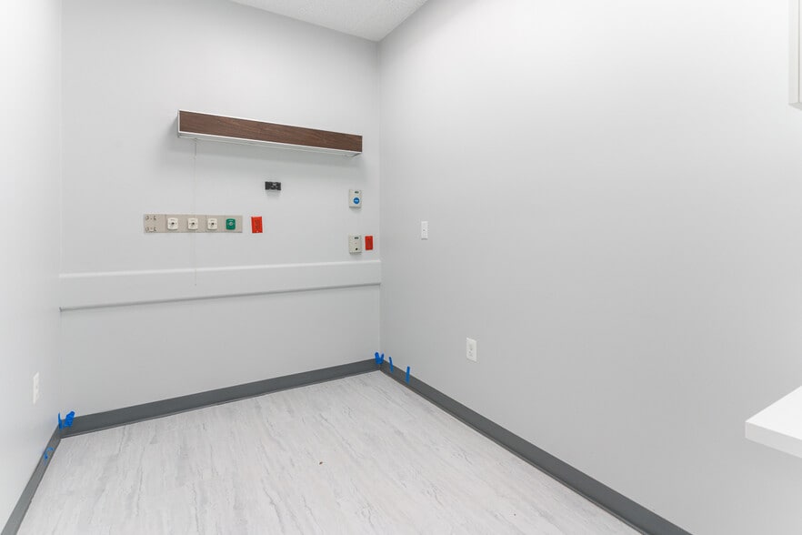 More Photos Of 11360 Pembrooke Sq, Waldorf Medical For Lease