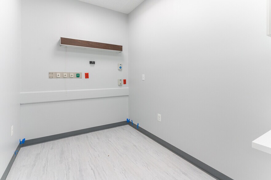 More Photos Of 11360 Pembrooke Sq, Waldorf Medical For Lease