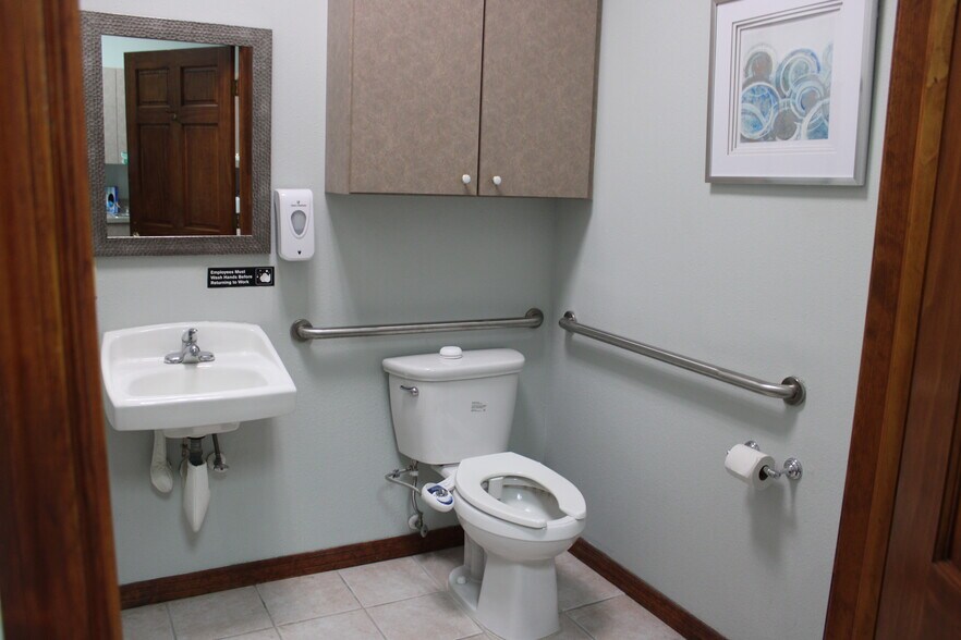 More Photos Of 2831 Alternate 19, Palm Harbor Office For Lease