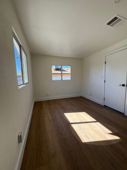 More Photos Of 315 E Carol Ave, Phoenix Apartments For Sale
