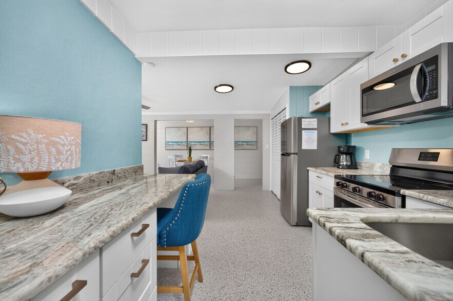 More Photos Of 1130 Gulf Blvd, Englewood Apartments For Sale