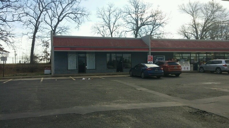 More Photos Of 1723-1725 Fairgrove Church Rd SE, Conover Convenience Store For Sale