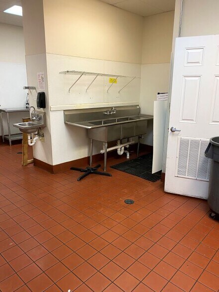 More Photos Of 55 N Barron Blvd, Grayslake Freestanding For Sale