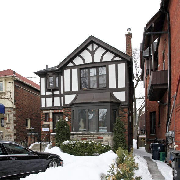 More Photos Of 33 Madison Ave, Toronto Office For Sale