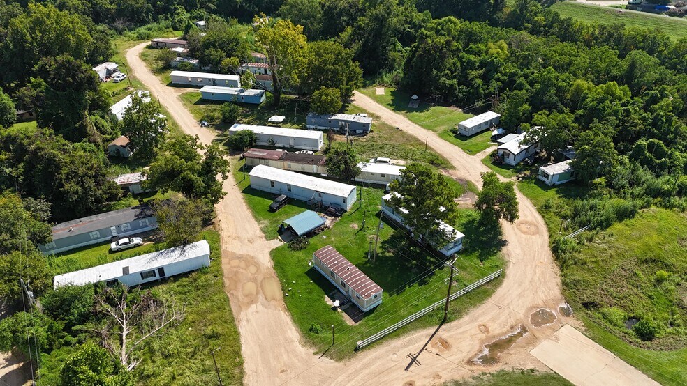 Primary Photo Of 650 N Bolton Ave, Alexandria Manufactured Housing Mobile Home Park For Sale