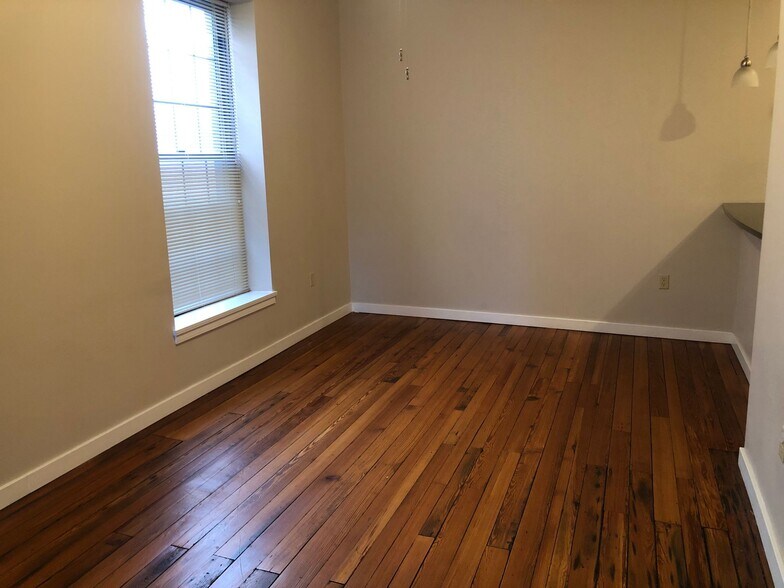 More Photos Of 125 W Saratoga St, Baltimore Apartments For Sale