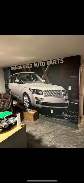 More Photos Of 9318 Ronda Ln, Houston Auto Repair For Sale