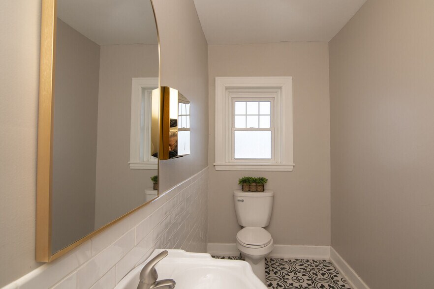 More Photos Of 158 Academy Lane Dr, Pence Springs Hotel For Sale