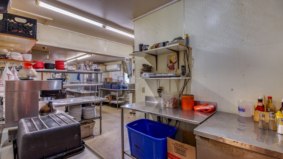 More Photos Of 8114 35th St, Colfax Restaurant For Sale