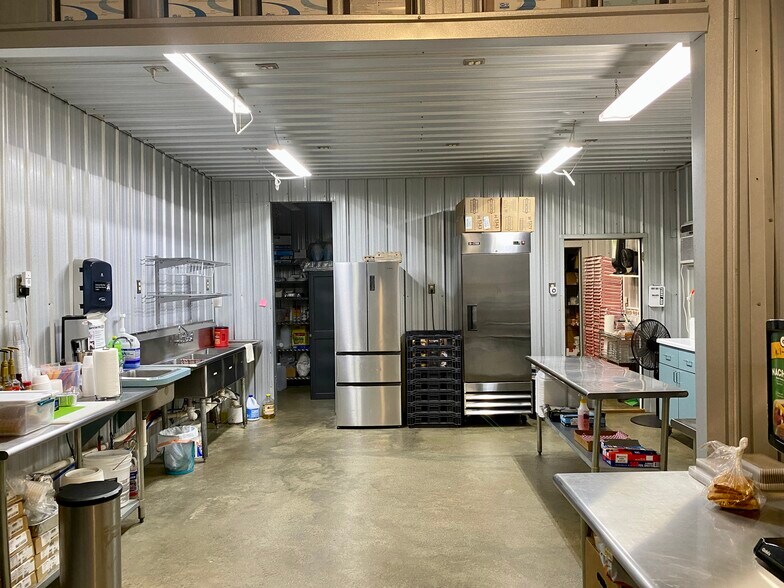 More Photos Of 52558 AL Highway 77, Talladega Convenience Store For Sale