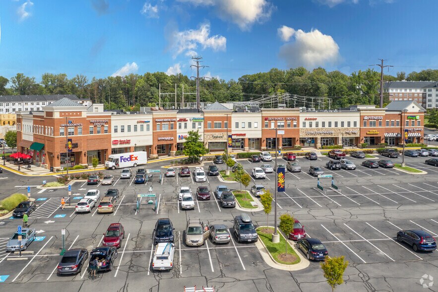 Primary Photo Of 3903 Fair Ridge Dr, Fairfax General Retail For Lease