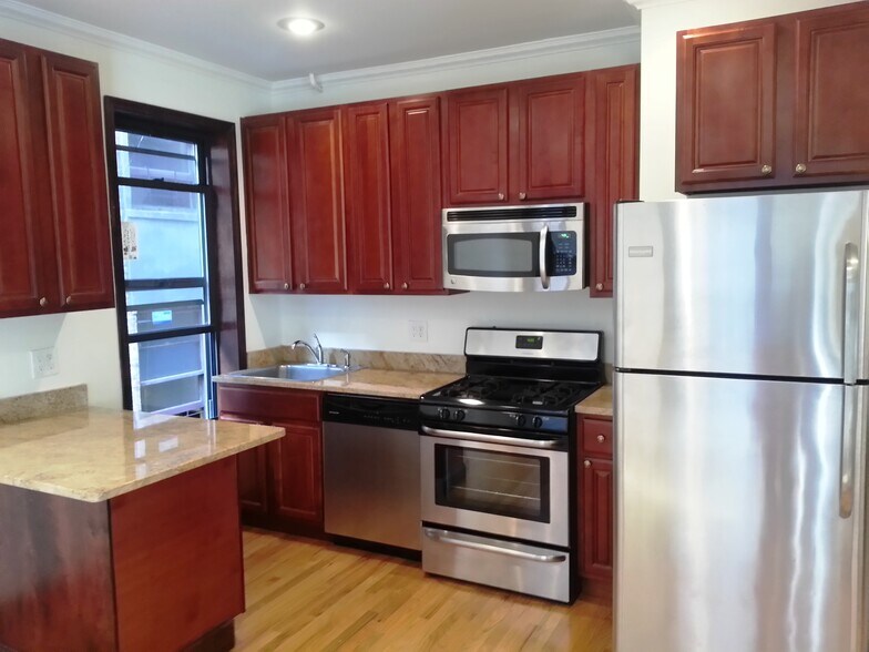 More Photos Of 542 W 147th St, New York Multifamily For Sale