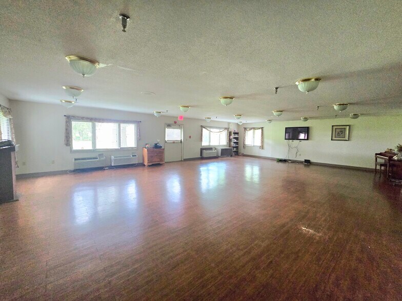 More Photos Of 300 Cedar St, Tarkio Skilled Nursing Facility For Sale