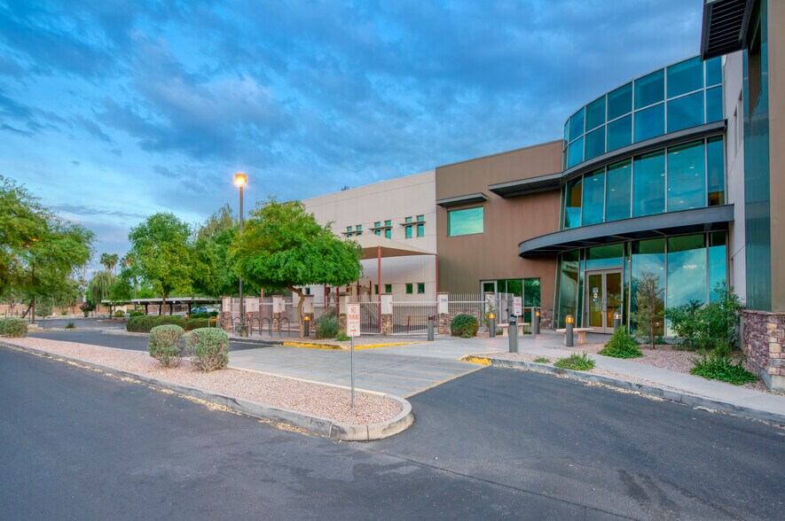 More Photos Of 6301 S McClintock Dr, Tempe Medical For Lease