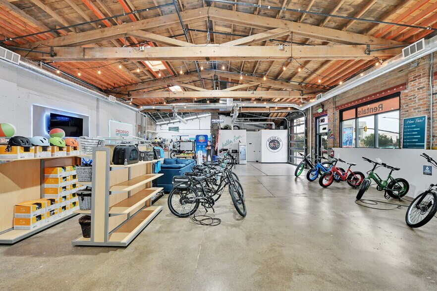 More Photos Of 2204 Washington Blvd, Ogden Storefront For Lease