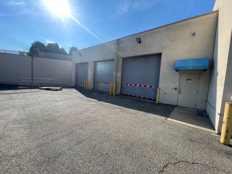 More Photos Of 24 Snake Hill Rd, North Scituate Manufacturing For Lease