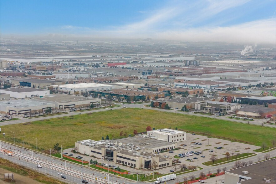 More Photos Of 70 Superior Blvd, Mississauga Land For Sale