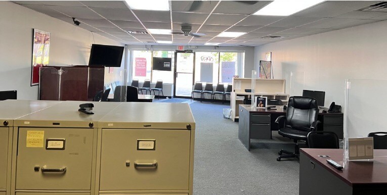 More Photos Of 6594 N Wayne Rd, Westland Unknown For Lease