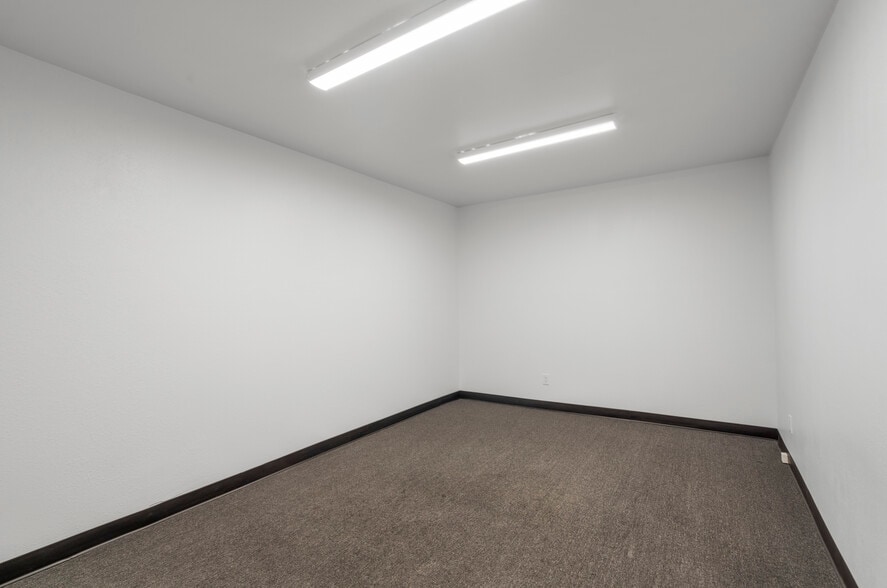 More Photos Of 2505 Amaral Ct, Hayward Warehouse For Sale