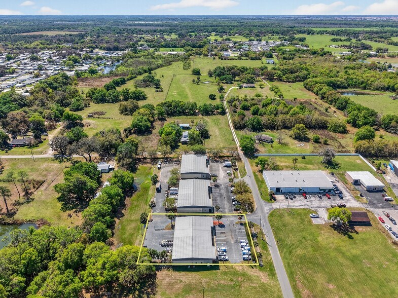 More Photos Of 300 Richey Rd, Leesburg Warehouse For Lease