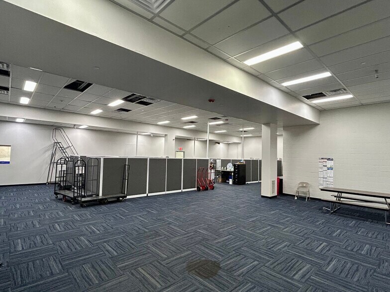 More Photos Of 105 Elmore Dr, Rochester Manufacturing For Sale