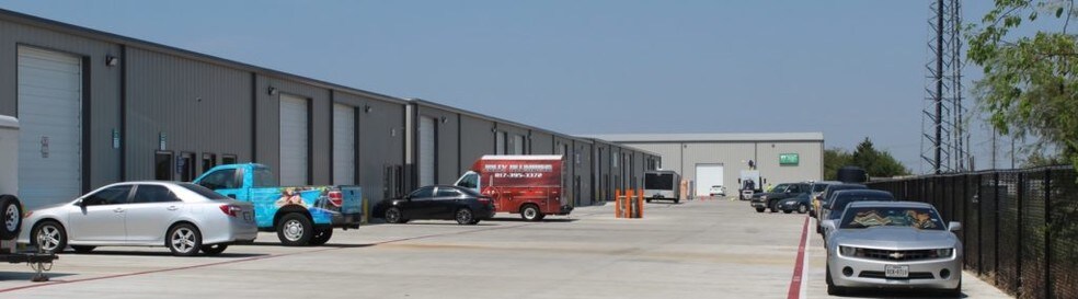 More Photos Of 2163 Golden Heights Rd, Fort Worth Flex For Lease