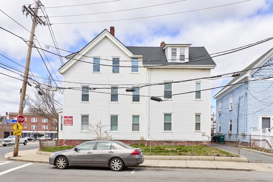 More Photos Of 133-135 Chestnut St, Lynn Apartments For Sale