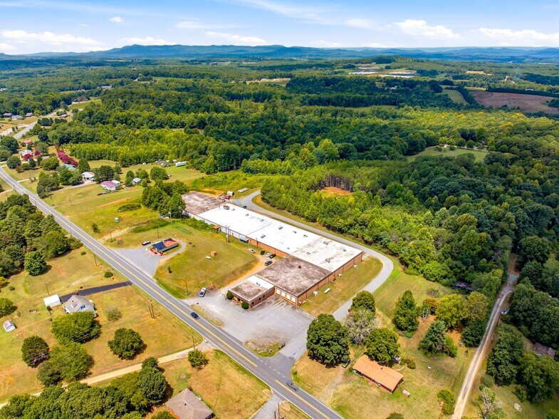 More Photos Of 7514 NC Hwy 10, Vale Manufacturing For Lease