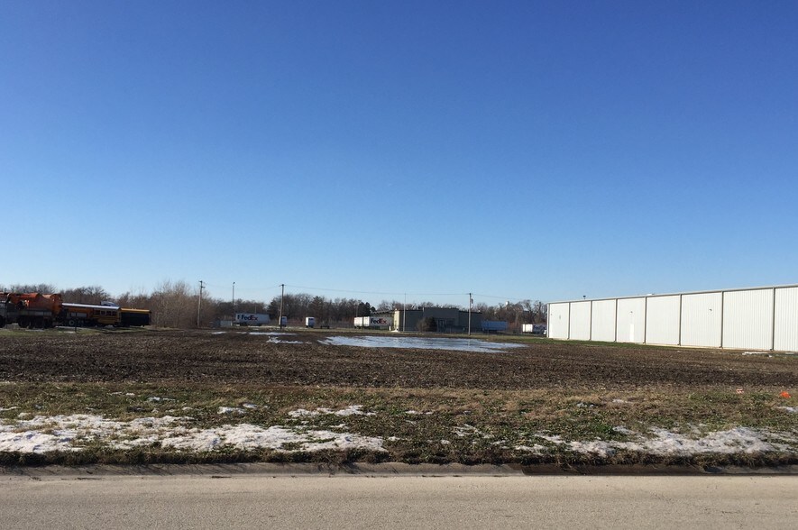 More Photos Of 2700 Eastgate Industrial Pky, Kankakee Land For Sale