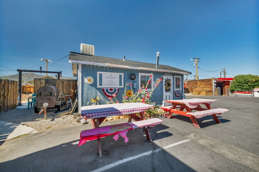 More Photos Of 198 Main St, Bridgeport Restaurant For Sale
