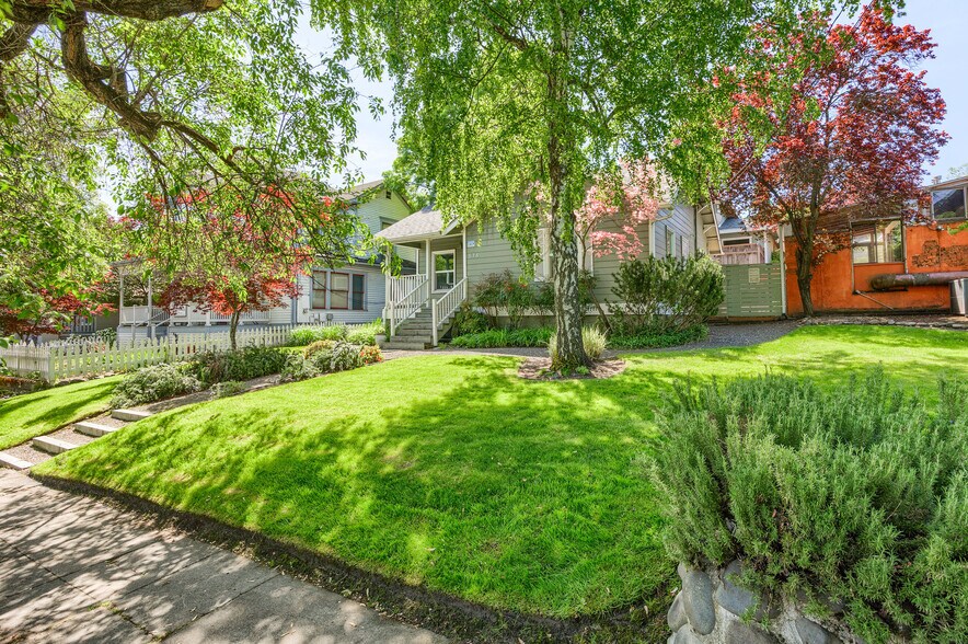 More Photos Of 574 E Main St, Ashland Apartments For Sale