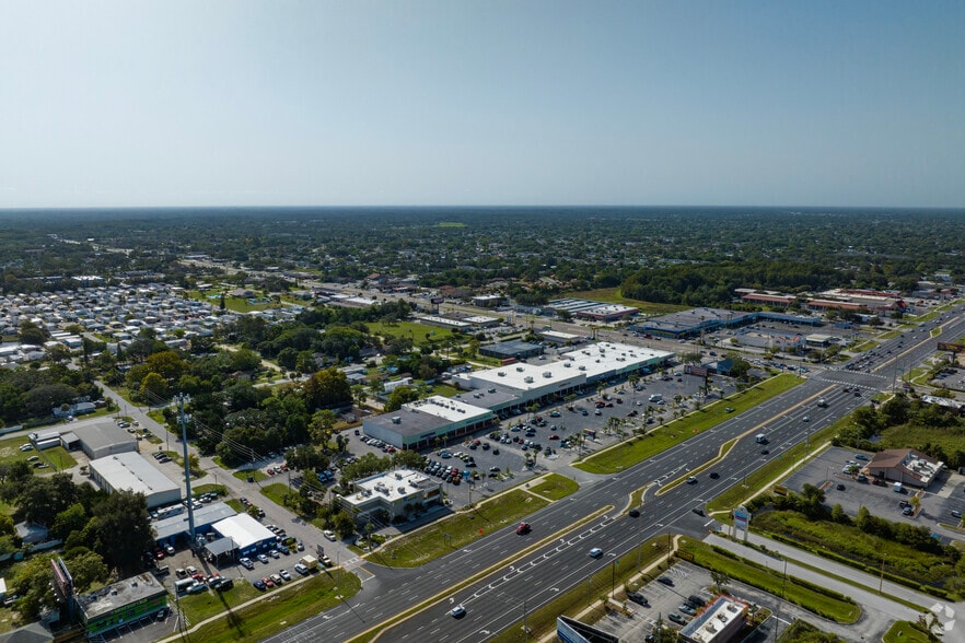 More Photos Of 12134 US Hwy 19, Hudson Unknown For Lease