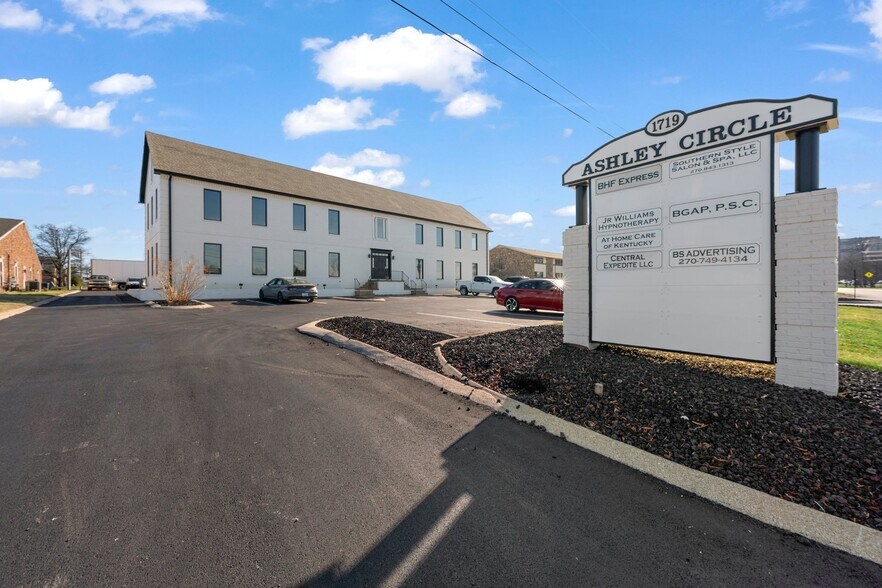 More Photos Of 1719 Ashley Cir, Bowling Green Office Residential For Sale