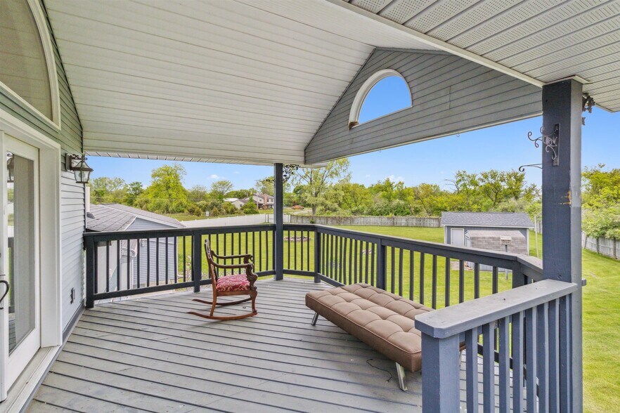 More Photos Of 7010 Frances Rd, Flushing Convenience Store For Sale