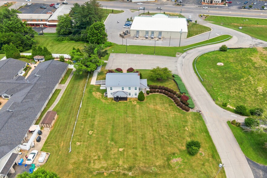 More Photos Of 6245 University Park Dr, Radford Office Residential For Sale
