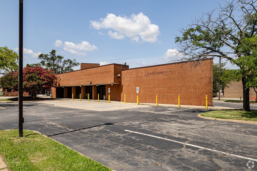 Primary Photo Of 101 E City Point Rd, Hopewell Bank For Sale