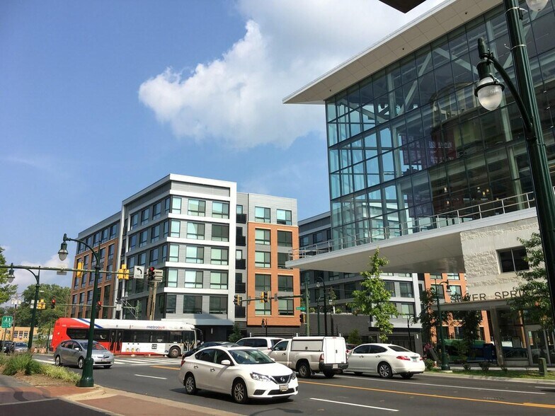 More Photos Of 930 Wayne Ave, Silver Spring Apartments For Sale