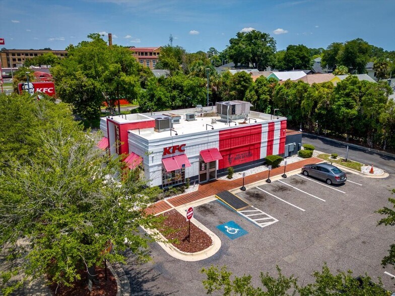 More Photos Of 20 E 9th St, Jacksonville Freestanding For Sale