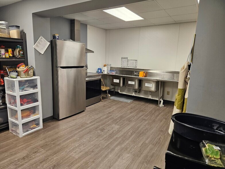 More Photos Of 501 NW 4th St, Evansville Industrial For Sale