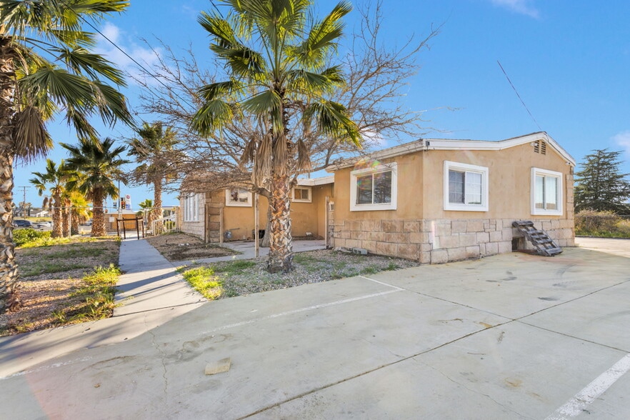 More Photos Of 16088 Outer Bear Valley Rd, Victorville Office For Lease