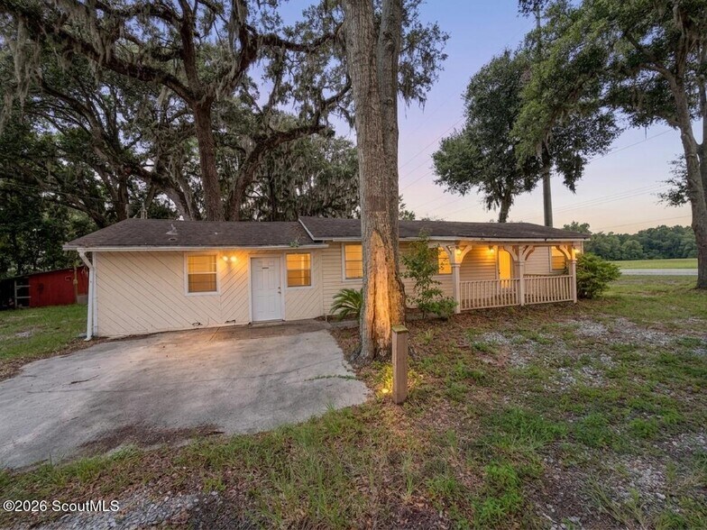 More Photos Of 201 Crispen Blvd, Brunswick Office For Sale