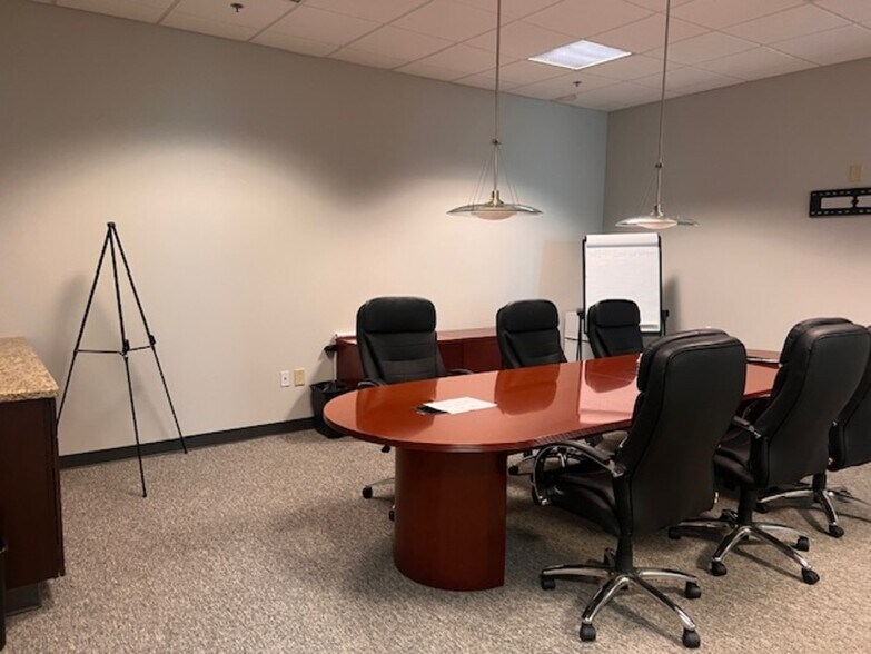 More Photos Of 2125 Barrett Park Dr NW, Kennesaw Office For Lease