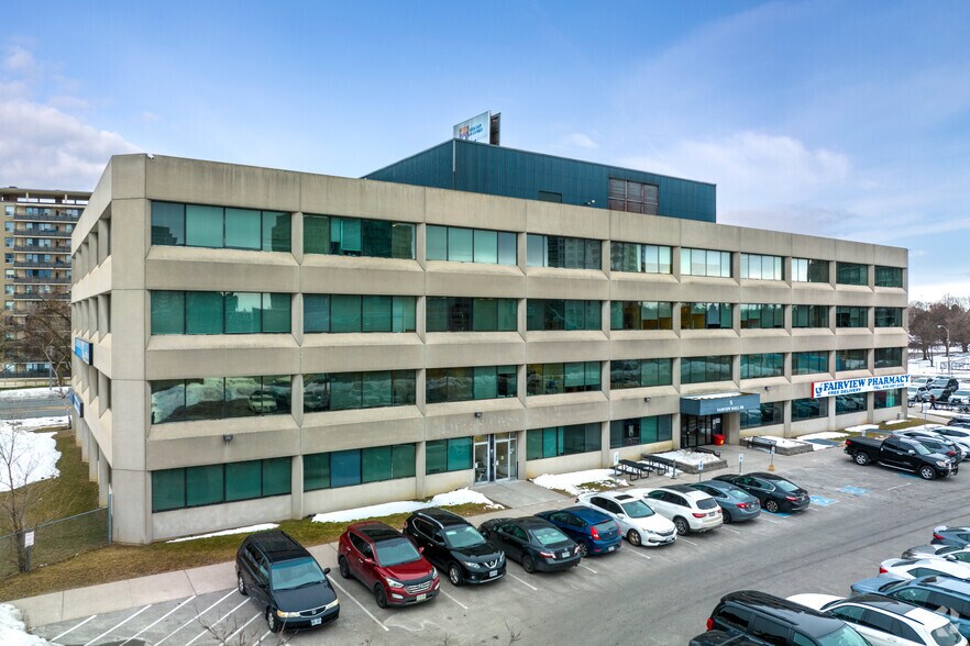 More Photos Of 5 Fairview Mall Dr, Toronto Medical For Lease