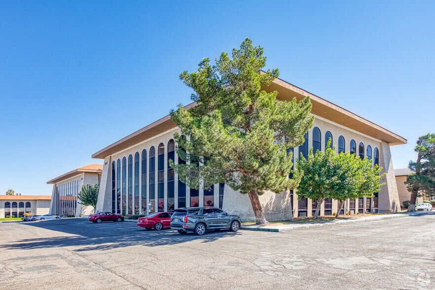 More Photos Of 1820 E Sahara Ave, Las Vegas Unknown For Lease