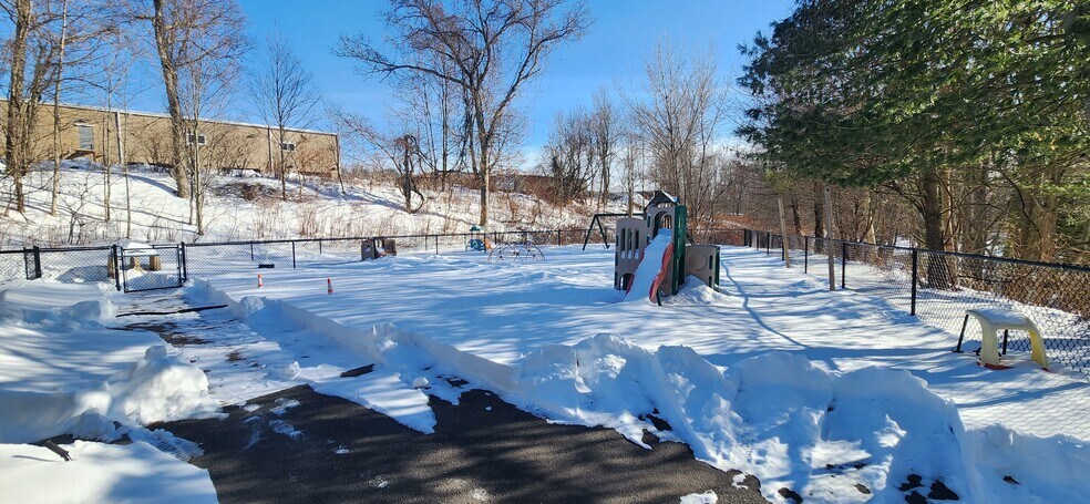 More Photos Of 129 Union City Rd, Prospect General Retail For Sale