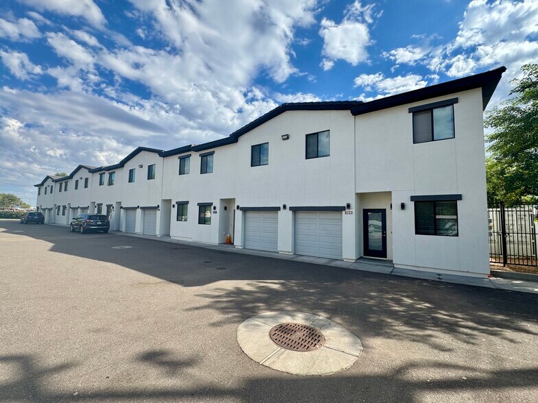 More Photos Of 21050 N 23rd Ave, Phoenix Apartments For Sale