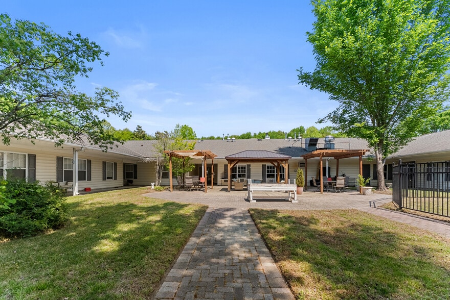More Photos Of 8679 Pocahontas Trl, Williamsburg Assisted Living For Sale