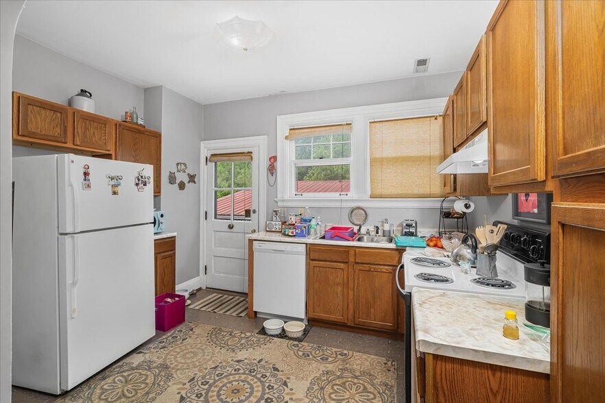 More Photos Of , Frankfort Multifamily For Sale