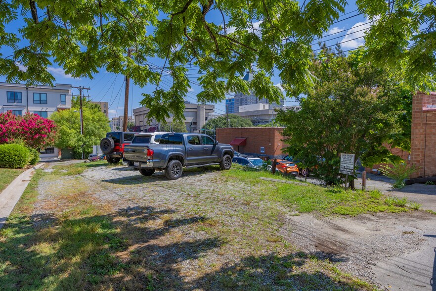 More Photos Of 316 S Eugene St, Greensboro Office For Sale