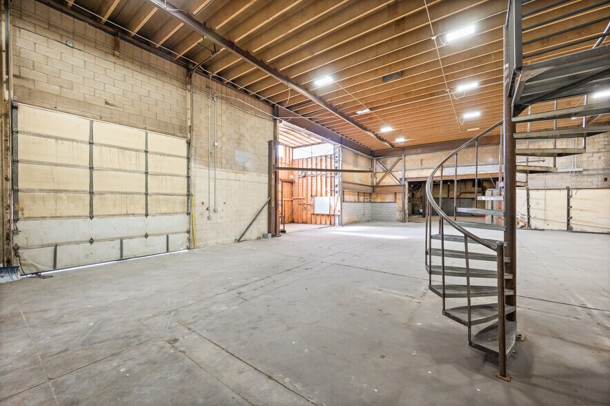 More Photos Of 122 Navajo St, Salt Lake City Manufacturing For Lease